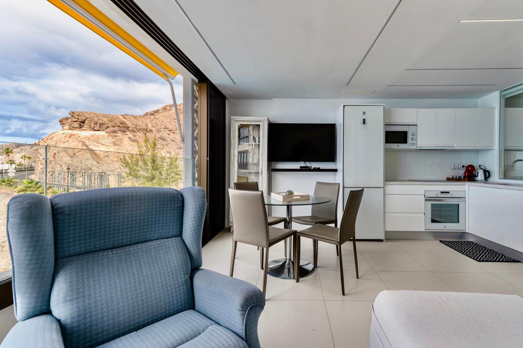 Brand New - Ocean Views - Sunset Facing Appartement *